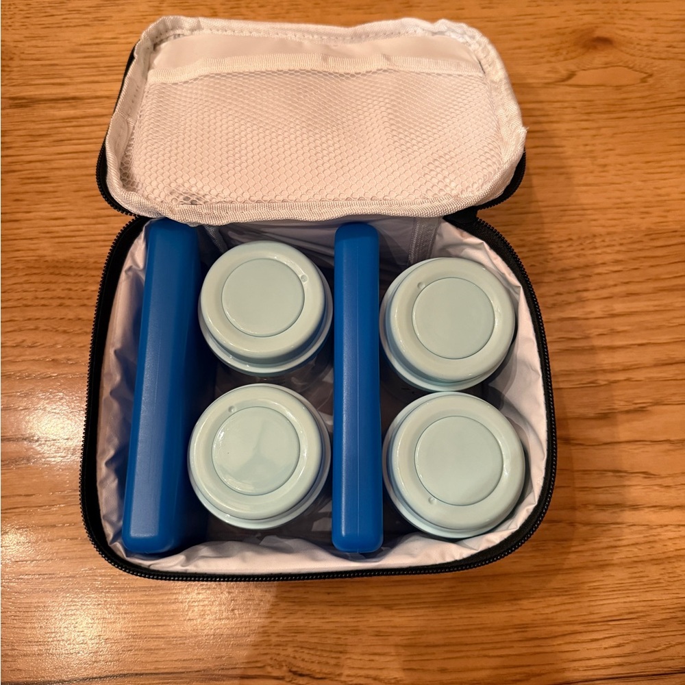 ZOMEE Breast Milk Storage Bottles COOLER BAG + 4-Bottles + 2 Ice Packs + TOTE